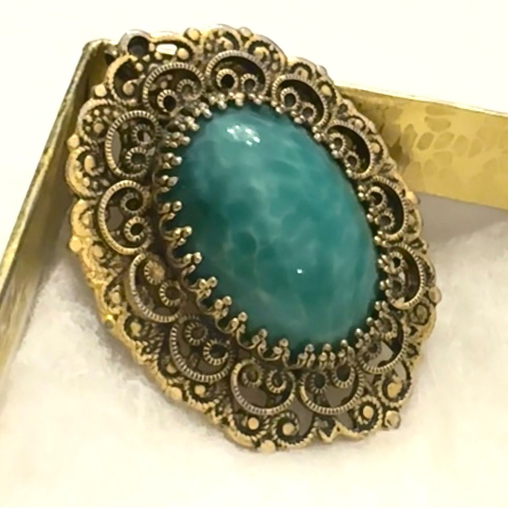 Victorian Goldette Filigree Turquoise Pecking Glass Pendant/Brooch